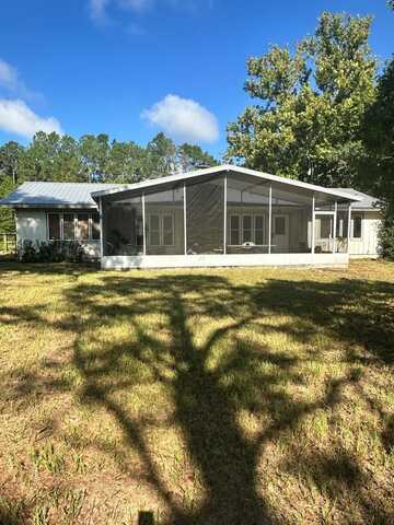 6469 67th Ct, Trenton, FL 32693
