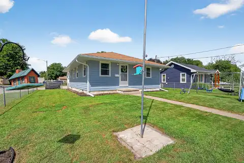 2100 Searle Street, Des Moines, IA 50317