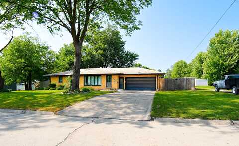 808 W Boston Avenue, Indianola, IA 50125