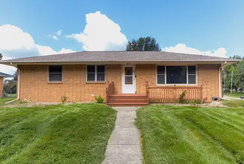 340 Crescent Drive, Carlisle, IA 50047