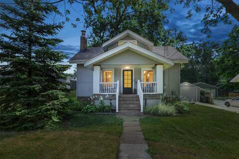 1725 41st Street, Des Moines, IA 50310