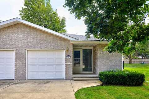 721 N 6th Avenue Circle, Winterset, IA 50273