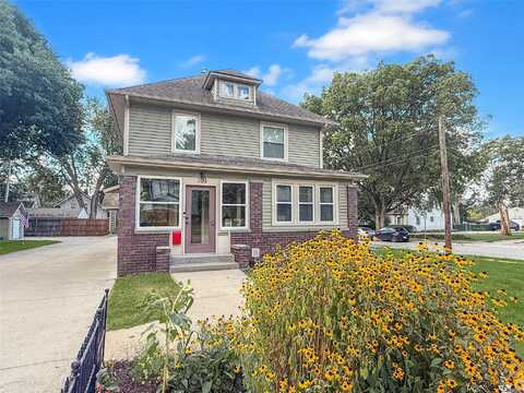 703 Arthur Avenue, Des Moines, IA 50316