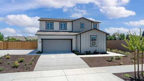 2207 N. Julieann St., Visalia, CA 93291