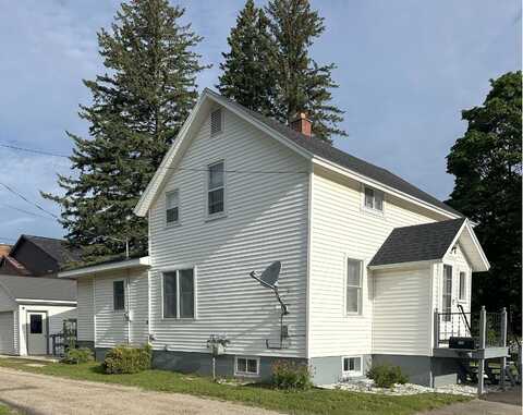 408 Handy ST, Newberry, MI 49868