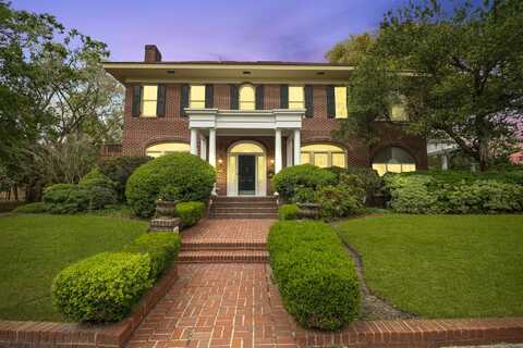 304 E 44th Street, Savannah, GA 31405