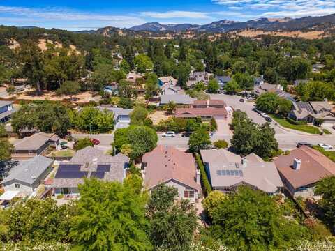 15401 Thomas Street, Glen Ellen, CA 95442