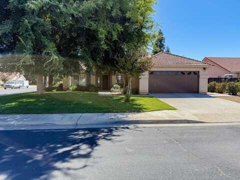 777 Miami Avenue N, Clovis, CA 93611