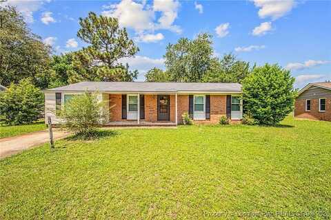 5929 Spinner Road, Hope Mills, NC 28348