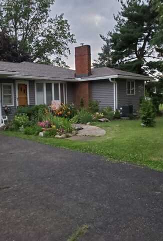 667 TWP RD 1275, Ashland, OH 44805