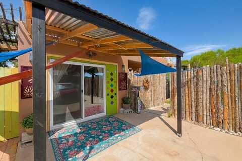 817 LAGUAYRA Drive NE, Albuquerque, NM 87108