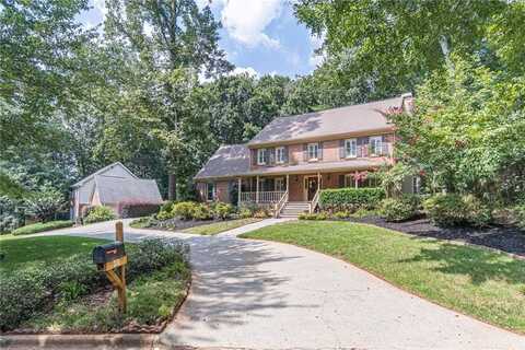 316 Coopers Pond Drive, Lawrenceville, GA 30044