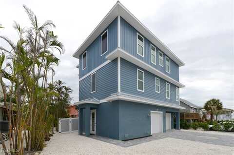 146 Miramar Street, Fort Myers Beach, FL 33931