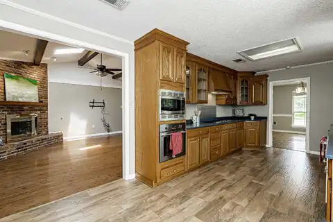 4376 Blecker Dr, Baton Rouge, LA 70809