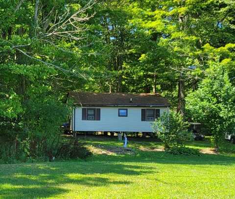8580 RICK Road, Mckean, PA 16426