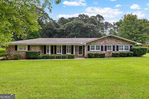 90 Georgian, West Point, GA 31833