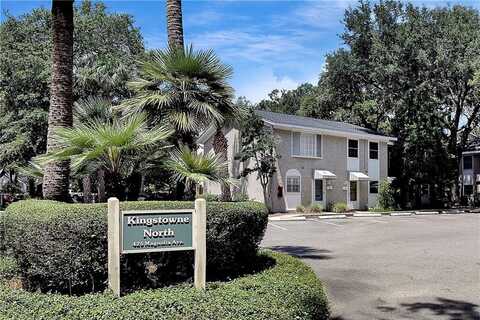425 Magnolia Ave, Saint Simons Island, GA 31522