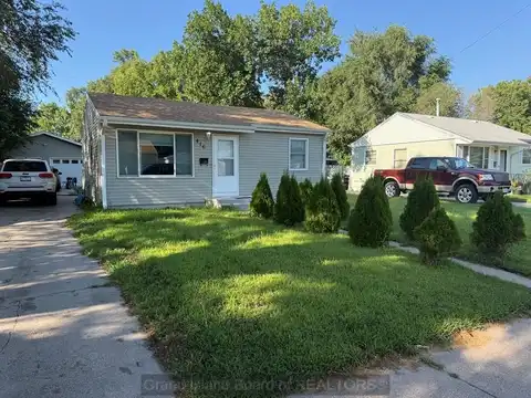 416 Hall St, Grand Island, NE 68801