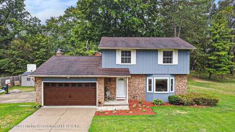 4629 Grandwoods Drive, Lansing, MI 48917
