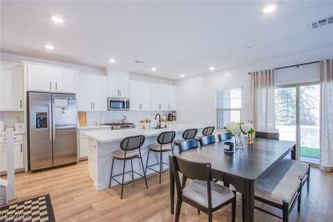 600 N Carriage Hill Drive, Las Vegas, NV 89138