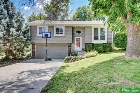 909 Fairview Street, Bellevue, NE 68147