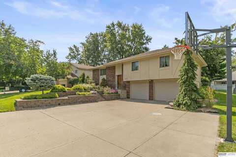 21479 Brentwood Road, Elkhorn, NE 68022