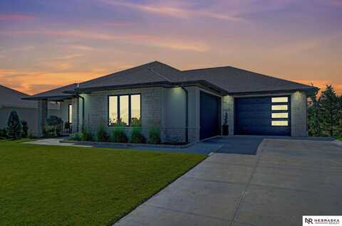 9685 Topher Boulevard, Lincoln, NE 68526