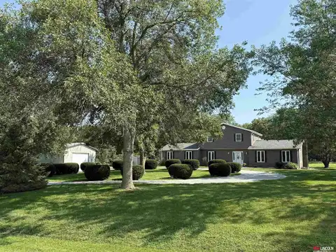 2601 W Ridgewood Boulevard, Lincoln, NE 68523