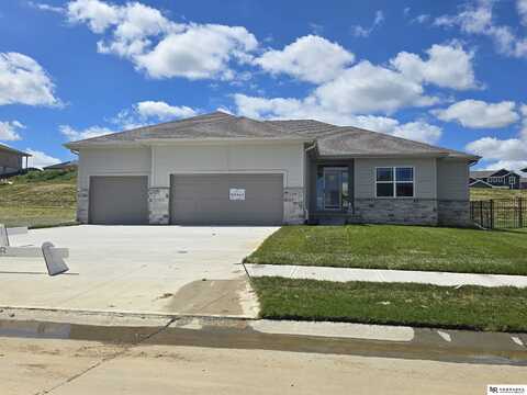 11006 N 159 Avenue, Bennington, NE 68007