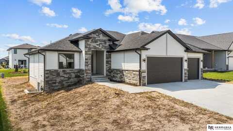 1027 Asher Avenue, Hickman, NE 68372