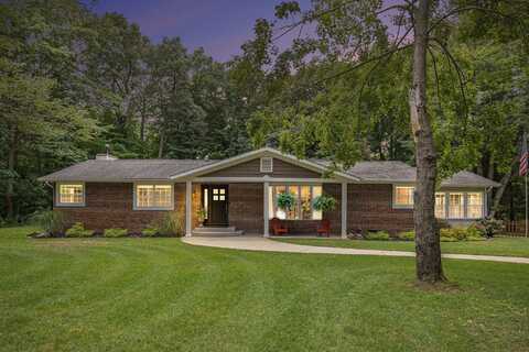 19091 W Spring Lake Road, Spring Lake, MI 49456