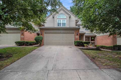 206 Eisenhower Drive, Chelsea, MI 48118