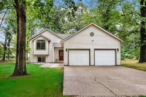 8100 Seminole Drive, Howard City, MI 49329