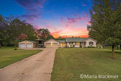 2669 E Bluewater Highway, Ionia, MI 48846