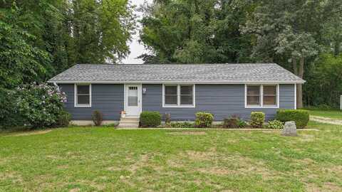 66909 Lakeland Avenue, Dowagiac, MI 49047