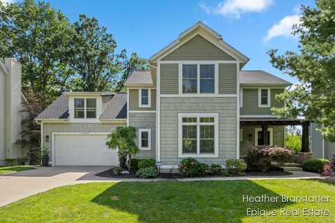 4936 W Village Trail SE, Ada, MI 49301