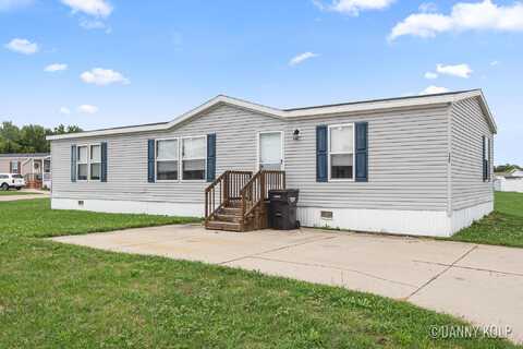 135 Shapell Lane NW, Grand Rapids, MI 49534