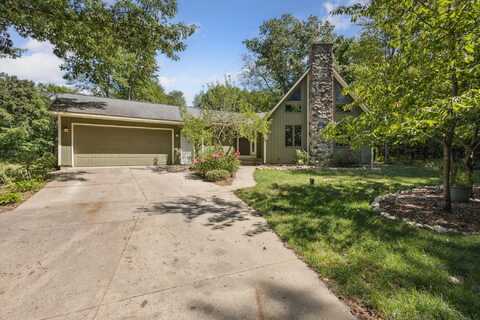 6130 Ramsdell Drive NE, Rockford, MI 49341