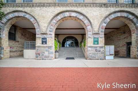 940 Monroe Avenue NW, Grand Rapids, MI 49503