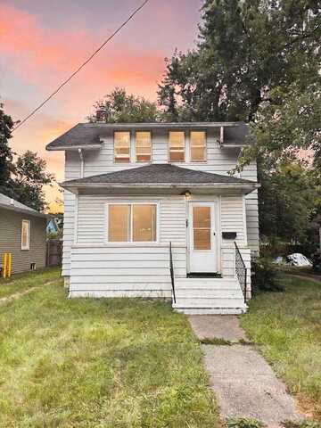 207 W W High Street, Jackson, MI 49203