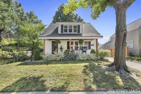 2130 Lafayette Avenue NE, Grand Rapids, MI 49505