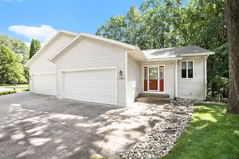 2402 Valleywood Court, Muskegon, MI 49441