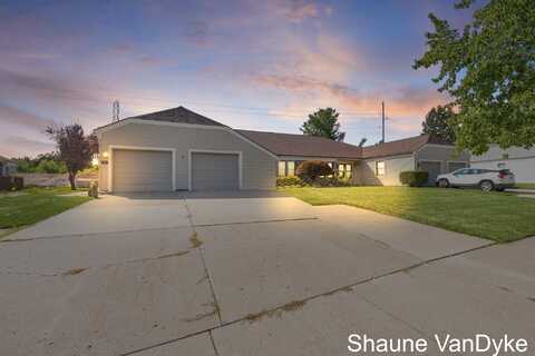 331 Rolling Greene Drive NW, Grand Rapids, MI 49534