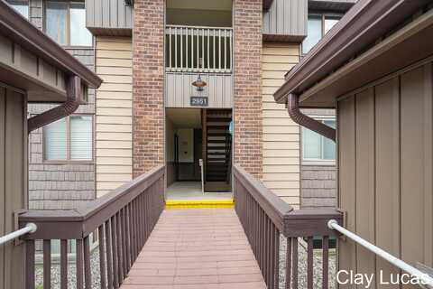 2951 Byron Center Avenue SW, Wyoming, MI 49519