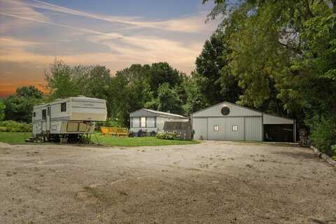 19000 E Highway 32, Stockton, MO 65785