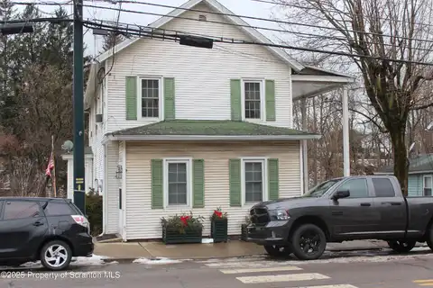 105 College Avenue, Factoryville, PA 18419