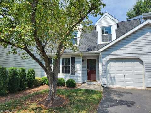 263 Glastonbury Ln, Franklin, NJ 08873