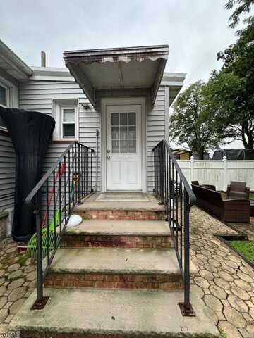 304 N 11Th St, Kenilworth, NJ 07033