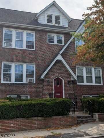 96 Scofield St, Newark, NJ 07106