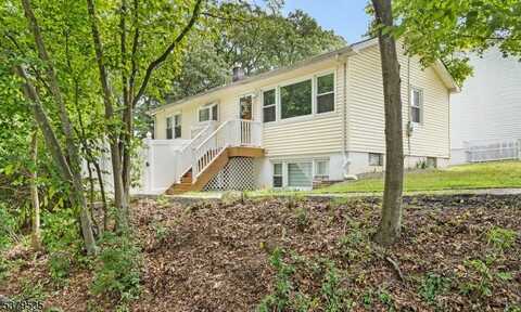 518 Curtis Rd, Roxbury Township, NJ 07850